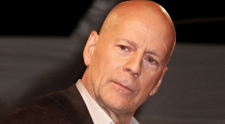 Ez tisztán látszik Bruce Willis új fotóján. Fotó: Northfoto