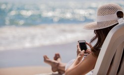 Roaming bez dodatkowych opłat oznacza straty dla telekomów. "Zapłacą za niego ci, którzy wcale z niego nie korzystają"