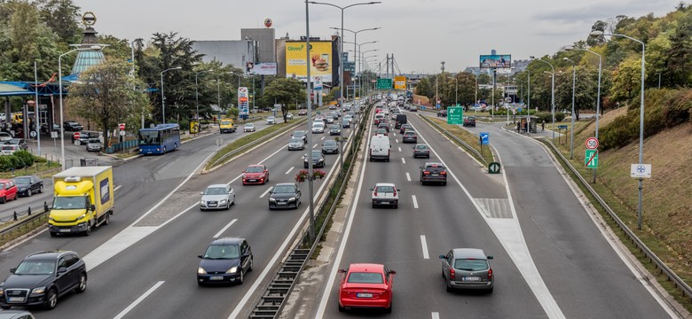Po ukończeniu tego roku życia wydłuża się czas reakcji kierowcy. Kto powoduje najwięcej wypadków?