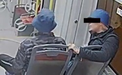 Policja zatrzymała mężczyznę, który wypchnął niepełnosprawnego z tramwaju