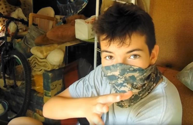 Attila 12 évesen videónaplót készített Paul Street néven, többek között az iskolai dolgairól