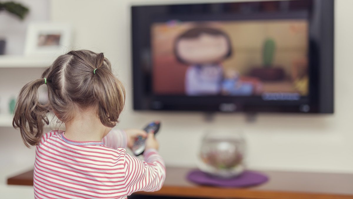 Pediatrzy ostro o dzieciach przed TV. "Poniżej 2. roku życia - wyeliminować"