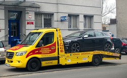 Policjant zatrzymał Volvo i ruszyła procedura. To był strzał w dziesiątkę