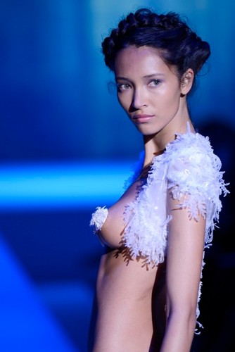 Kolekcja bielizny Zahii Dehar