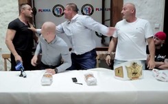 'Trybson' i Najman skoczyli sobie do oczu. Poleciały krzesła i wyzwiska [WIDEO + 18]