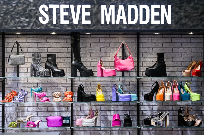 Dve trećine poslovanja kompanije Steve Madden oslanja se na robu koja se uvozi u Sjedinjene Države