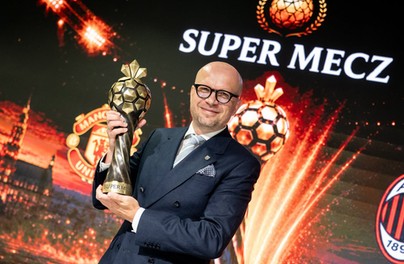 Manchester United i AC Milan zagrają we Wrocławiu. Najlepiej dojechać MPK