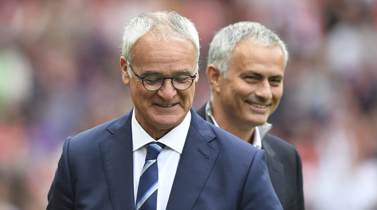 Mourinho azonnal kiállt Ranieri mellett /Fotó: AFP