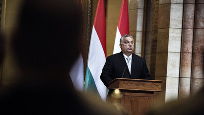 „Halálos vírus támadt a világra, de mi, magyarok, összefogtunk” – Ezt üzente mindenkinek Orbán Viktor – videó