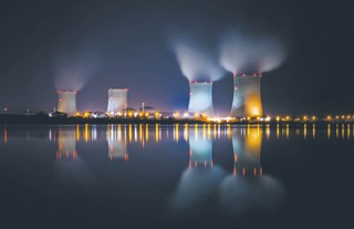 Zielone światło dla atomu. Unia zgodziła się na pomoc publiczną dla elektrowni jądrowej