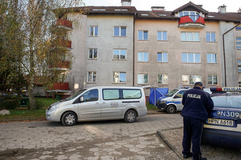 WYPADL Z OKNA PODCZAS INTERWENCJI POLICJI