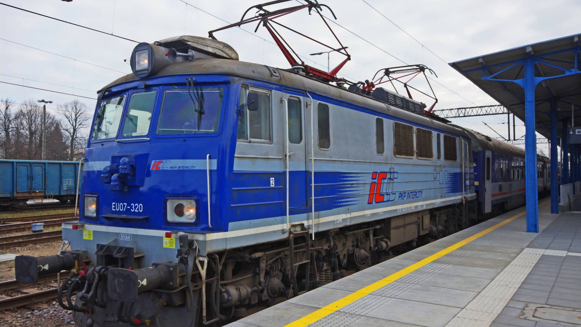ПКП допомагає громадянам України. Безплатний проїзд на вибраних лініях