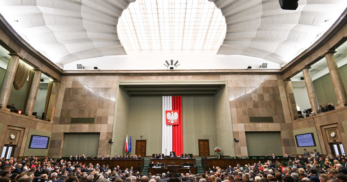 Najnowszy sondaż: pięć partii w Sejmie, na czele Koalicja Obywatelska