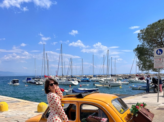 Sandra je Opatiji obišla holivudskom Fićom