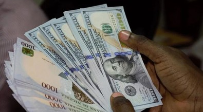 Naira exchanges at N461.50 to dollar
