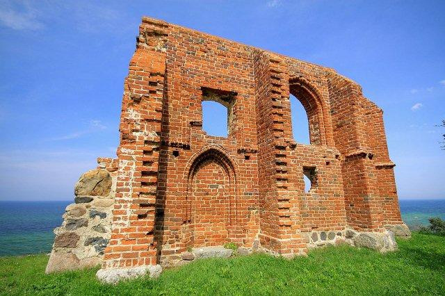 Zachodniopomorskie: Ruiny w Trzęsaczu