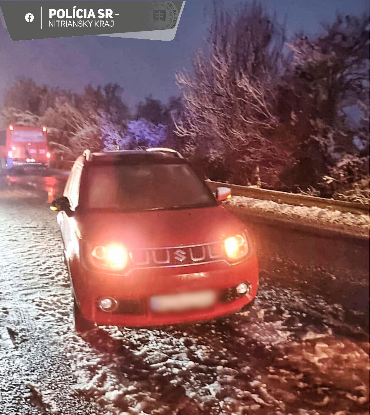 77-ročný muž narazil autom pri riadení cestnej premávky do policajtky.