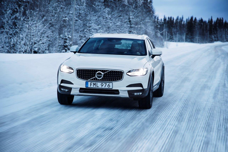 Volvo V90 Cross Country