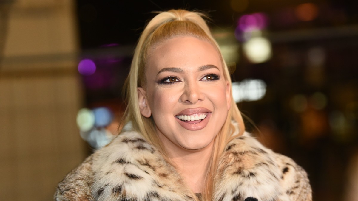 MILICA TODOROVIĆ PODELILA SLIKU SA SINOM Neodoljiv trenutak iz porodičnog doma sve raznežio, mali Bogdan je drži za prst: "Naša ljubav" (Foto) Kép