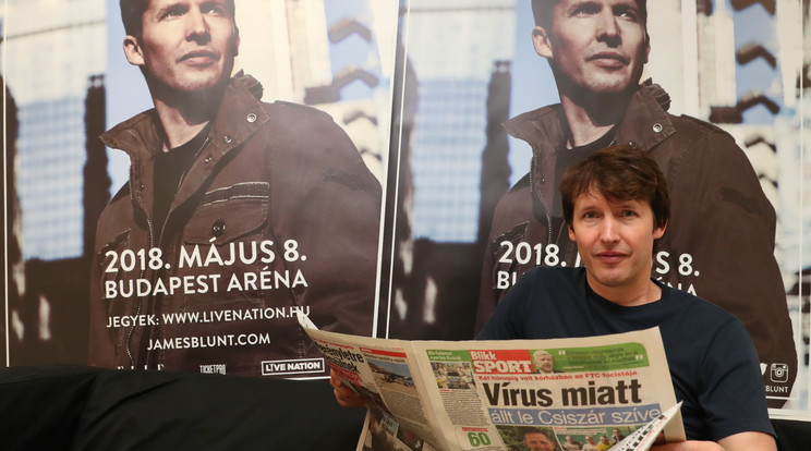 James Blunt a koncert
előtt még a Blikkbe
is belepillantott / Fotó: Pozsonyi Zita