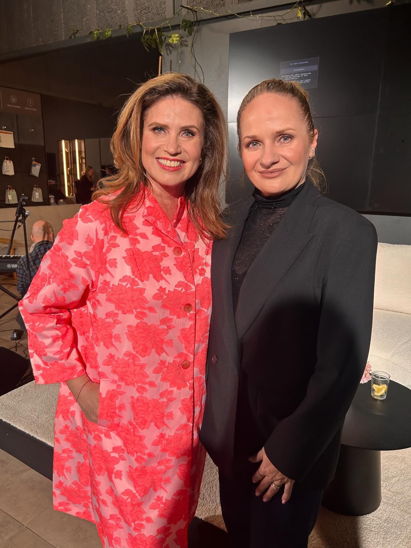 Andrea Vadkerti a herečka Zuzana Kubovčíková Šebová.