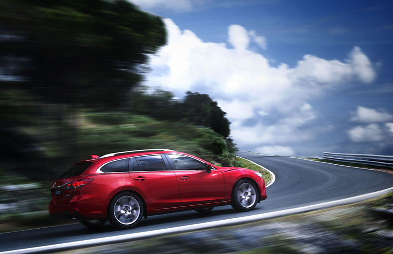 Mazda6 Sedan i Sport Kombi – po raz pierwszy bez dopłaty do wersji nadwozia