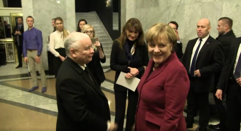 Pomiędzy Szydło, a Merkel powiało chłodem. Tego pytania unikały jak ognia