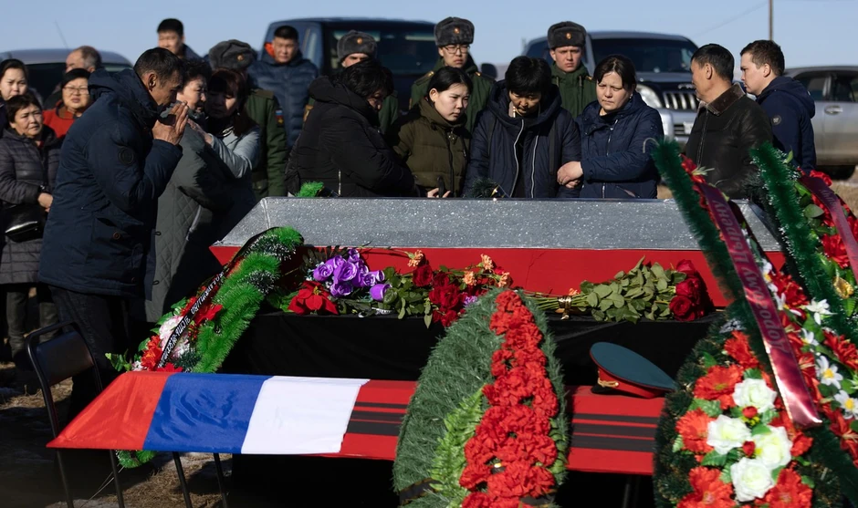 Sahrana mladog ruskog vojnika Cirena Baldanova u selu Ust-Kjahta u Burjatiji