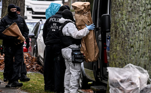 25 aresztowanych pod zarzutem spisku w celu obalenia rządu w nalotach policyjnych w całych Niemczech