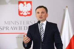 Ziobro: Gdybyśmy próbowali ściągnąć tu sprawców gwałtu w Rimini, zrobilibyśmy im prezent