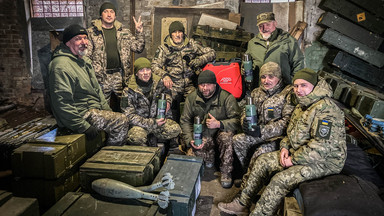 Jedyny taki oddział w Ukrainie. Kozacy z Zaporoża modlą się i strzelają 