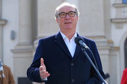 Czarzasty o Hołowni: Płakał nad Biblią, teraz płacze nad Konstytucją. Po co robić z siebie idiotę?