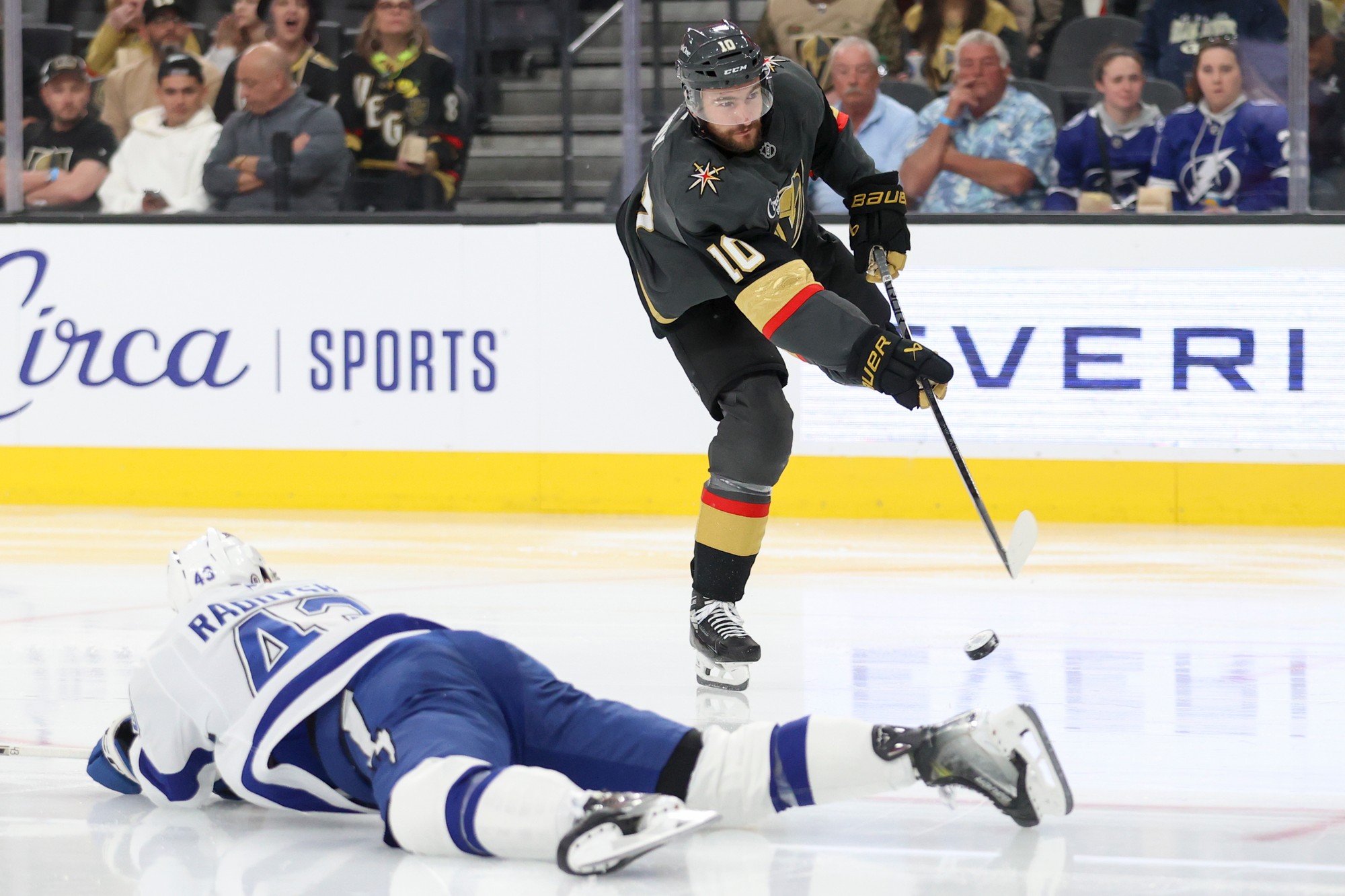 Zápas NHL: Vegas Golden Knights - Tampa Bay Lightning.