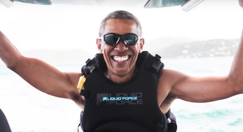 Barack Obama kitesurfing