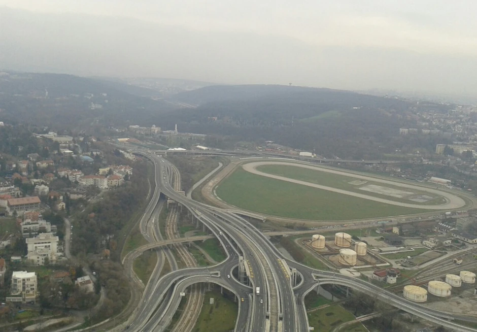 Darkovo radno mesto: Vrh pilona Mosta na Adi