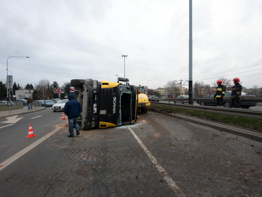 Wypadek ciężarówki na Teofilowie