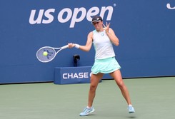 Świątek kiepsko zaczęła, ale potem pokazała Niemce miejsce w szeregu