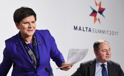 Premier Szydło: Nie trzeba straszyć amerykańską administracją