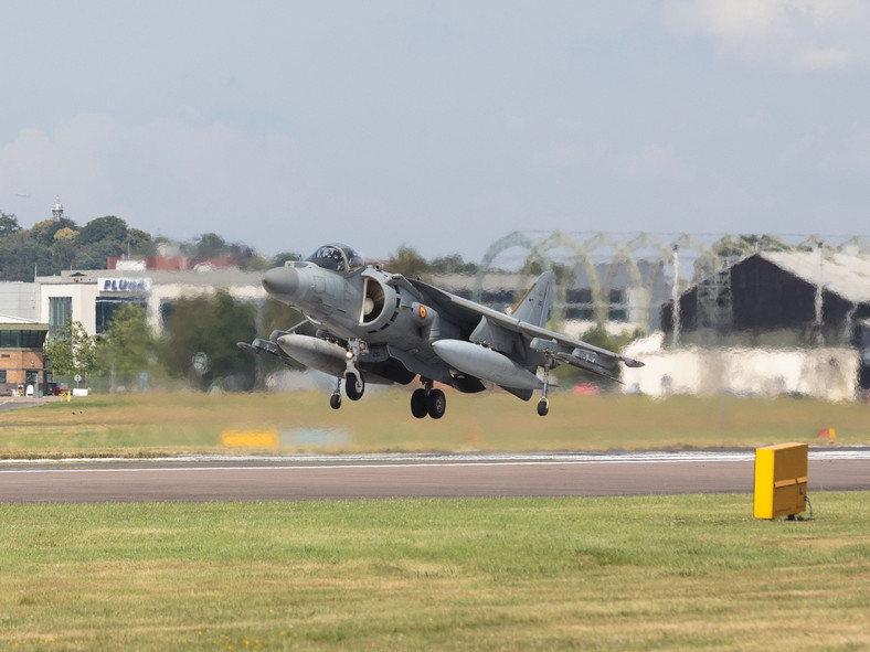 McDonnell Douglas AV-8B Harrier II