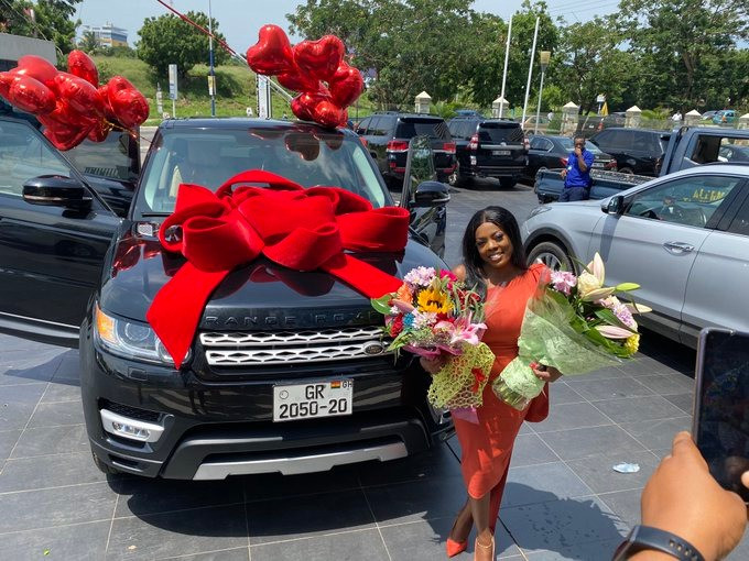 Nana Aba Anamoah receives Range Rover as birthday gift 