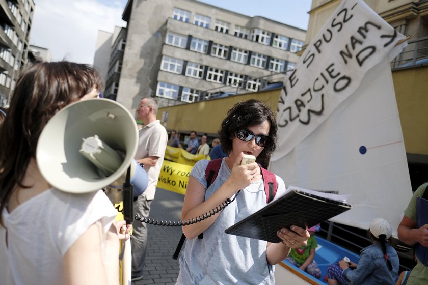 Mieszkańcy protestowali pod RDOŚ w Katowicach przeciwko fedrowaniu k KWK Piast-Ziemowit pod ich domami