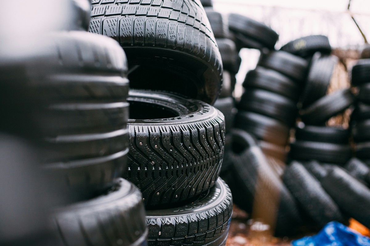 Michelin Polska z końcem tego roku wygasi produkcję opon do samochodów ciężarowych w fabryce w Olsztynie, ale nie zwolni pracujących w tym zakładzie ludzi.