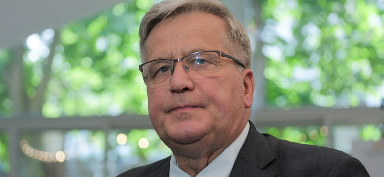 Bronisław Komorowski prognozuje szanse na wojnę z Rosją. Mówi o "potrzasku"