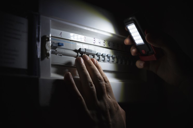 Blikk gathered what happens when the power supply stops