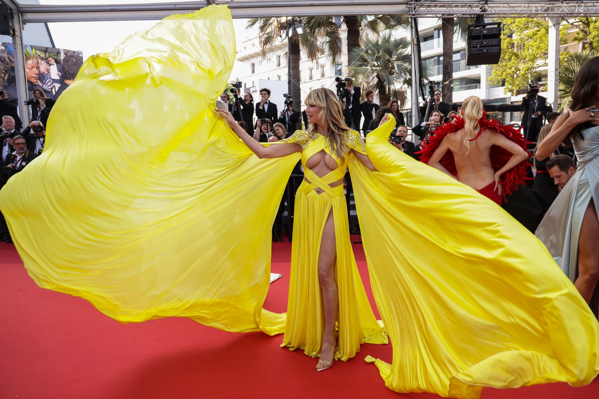 Topmodelka Heidi Klum na červenom koberci v Cannes