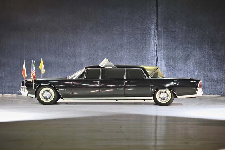 Lehmann-PetersonLincolnContinental Credit Bonhams