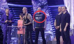 Behemoth odbiera nagrodę na Fryderykach. Co oznacza napis na koszulce członka zespołu?