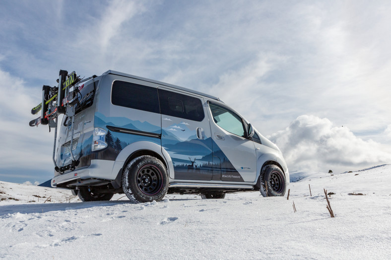 Nissan e-NV200 Winter Camper Concept