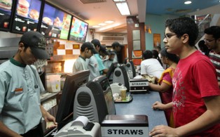 Słaby dolar to dobra wiadomość dla firm USA