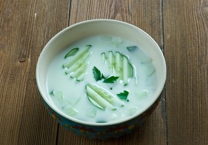 Letnji obrok - krastavac i jogurt